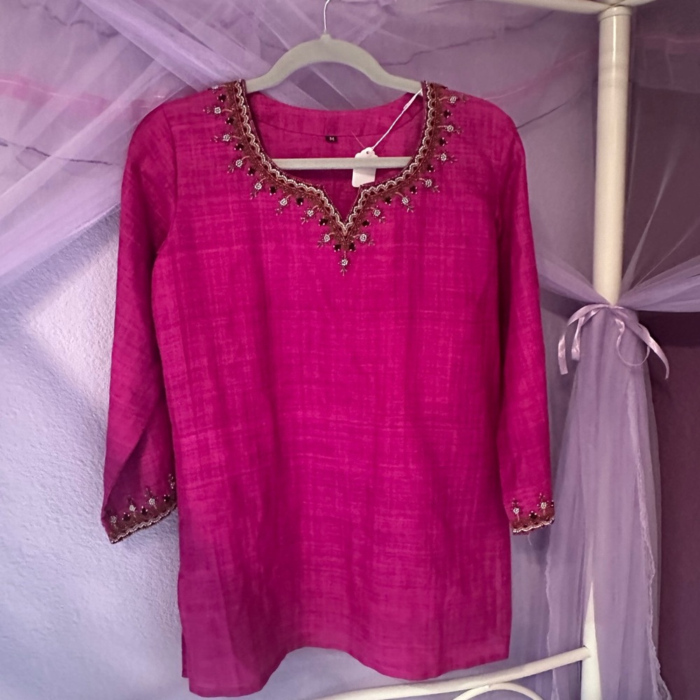 Women's Embellished Tunic Top - Fuchsia Pink
